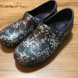 Croc work clogs